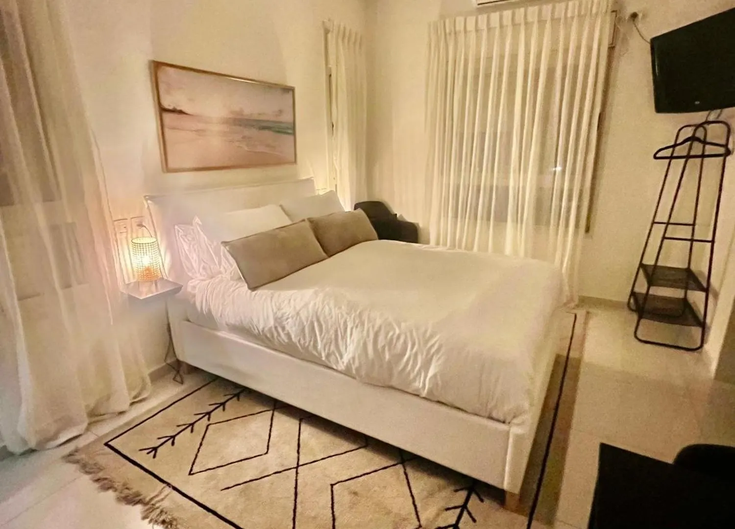 Avraham Suits Eilat